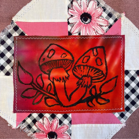 Vintage 60s 70s upcycled patchwork crewneck - Picture 9 of 14